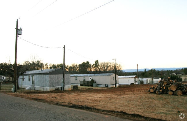 Building Photo - FG Communities Morganton Suburban Valley