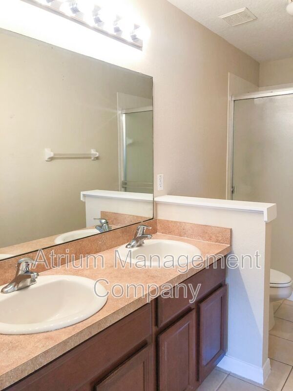 Building Photo - 331 Freedom's Ring Dr