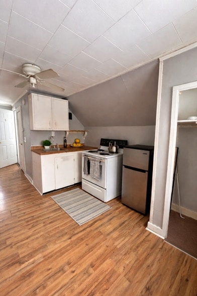 Building Photo - 277 Brunswick St