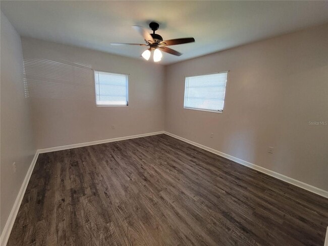 Building Photo - Charming 1/1 Duplex in St. Cloud – No HOA ...