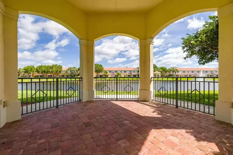 Building Photo - 7359 Briella Dr