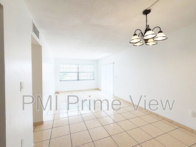 Building Photo - 495 NW 72nd Ave