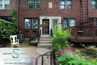Building Photo - Cherniss Townhouses