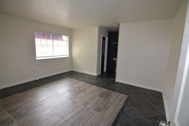 Building Photo - 11522 High Star Dr