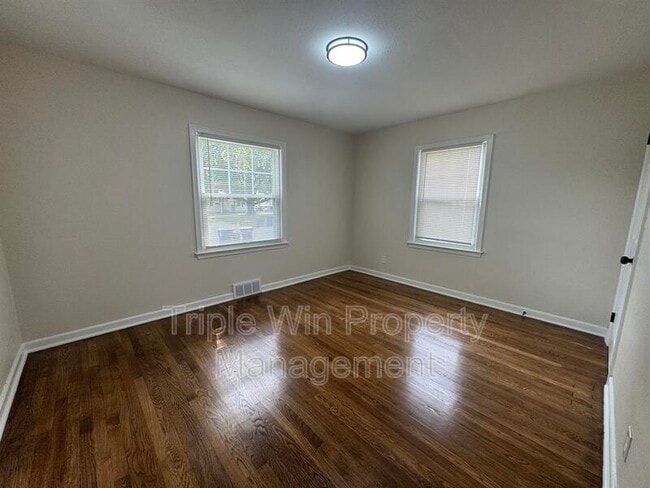 Building Photo - 3155 O Hare Dr