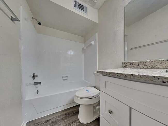 Building Photo - 16811 Tranquil Dr