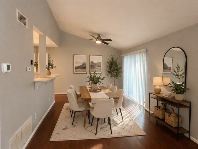 Building Photo - Updated 1 Bedroom 1 Bath Condo in Well Maintained HOA Community