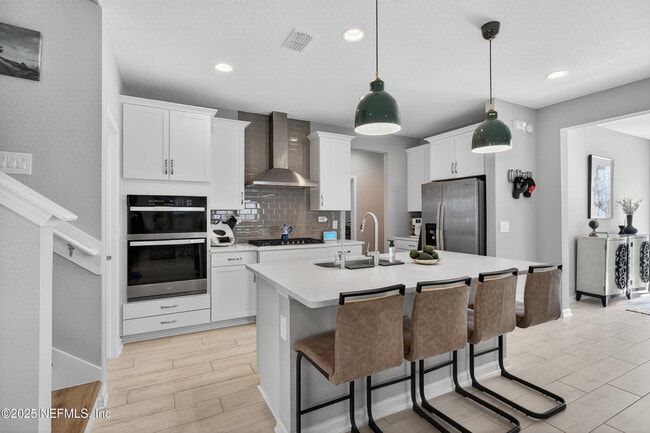 Building Photo - 460 Archstone Wy