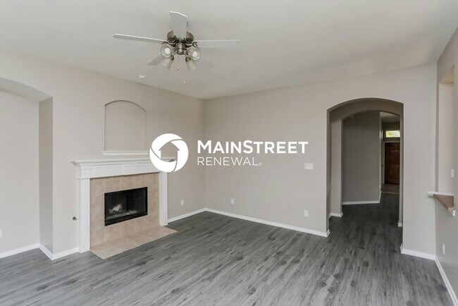 Building Photo - 4 Bedroom Pet-Friendly Home in Rockwall, TX with Main Street Renewal