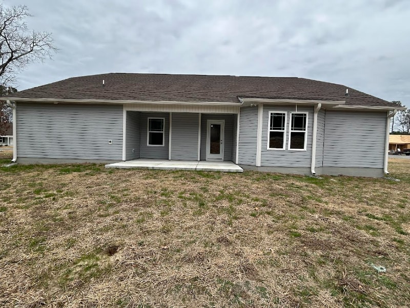 Building Photo - 401 Grand Oaks Dr