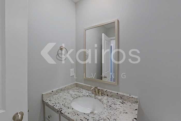 Building Photo - 128 Denise Dr