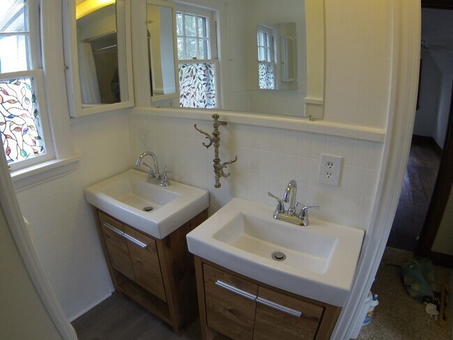 Building Photo - Boardman 2 Bedroom Cape For Rent