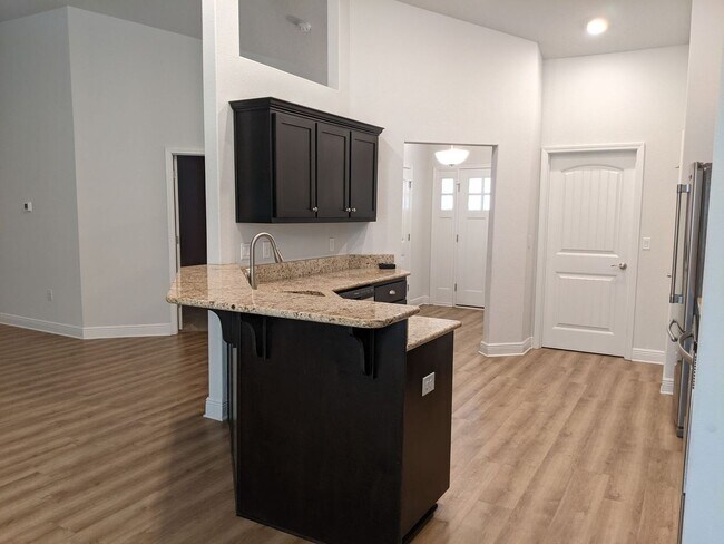 Building Photo - Craftsman-Style 4-Bedroom Home - Winners Gait