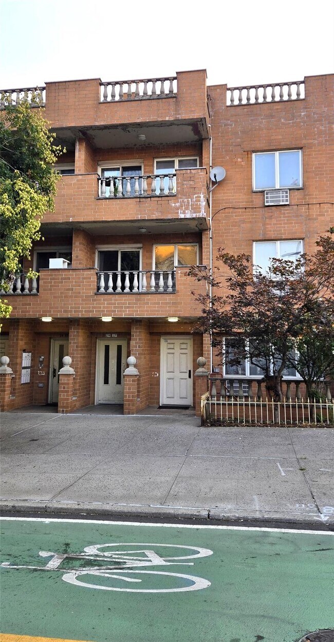 Primary Photo - 29-17 31st Ave