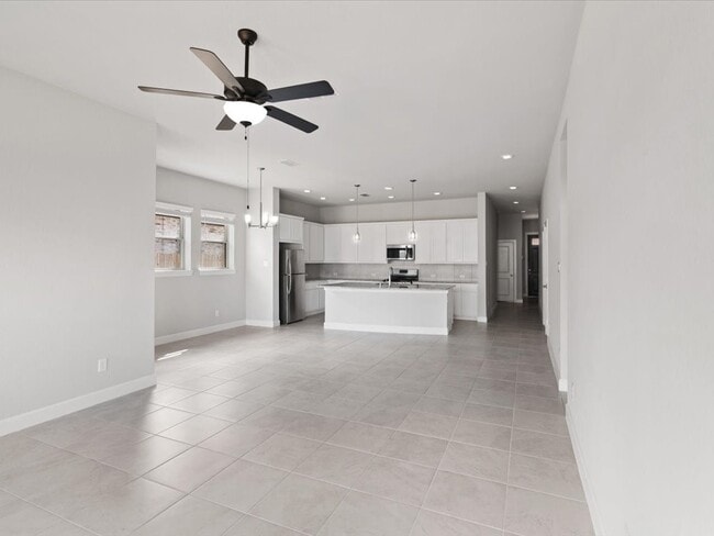 Building Photo - 222 Amaranth Wy