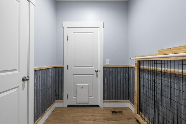 Building Photo - 9030 W Bowie St