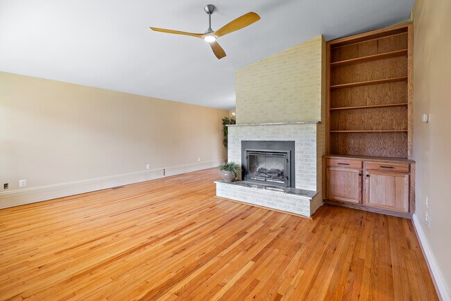 Building Photo - 312 Chalfonte Dr