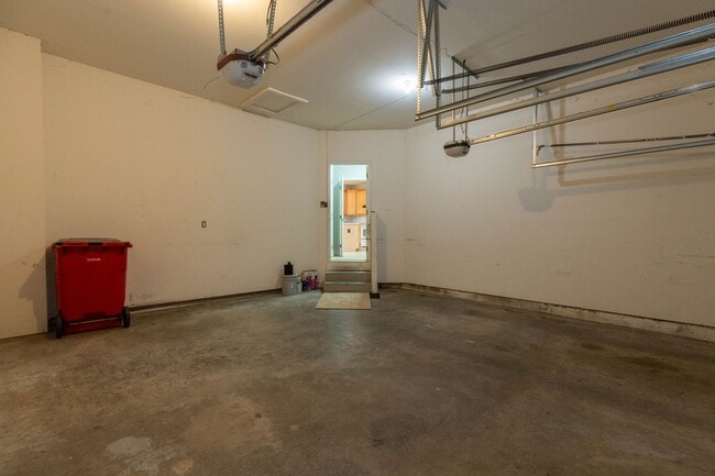 Building Photo - 391 Sheerer Dr