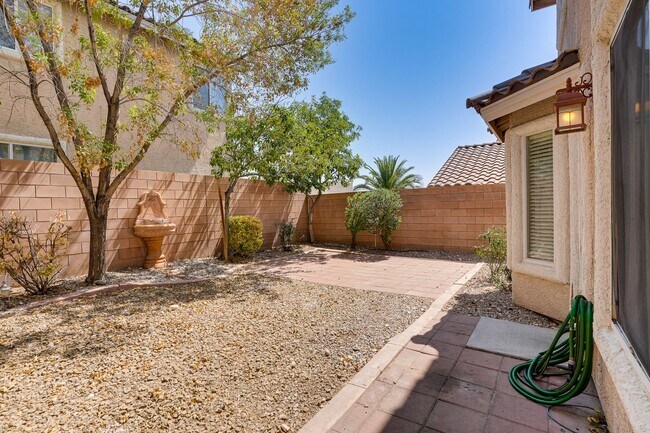 Building Photo - Beautiful 3-Bedroom Home In Summerlin!