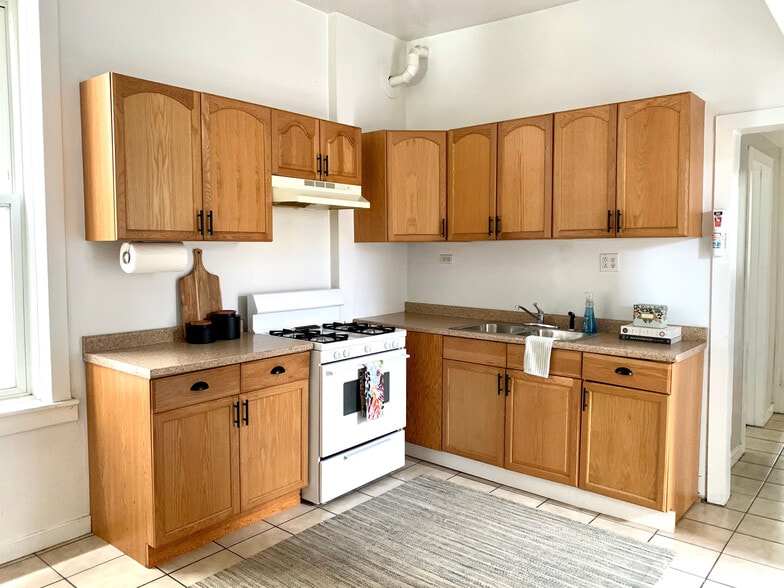 Building Photo - 1409 North Campbell Avenue