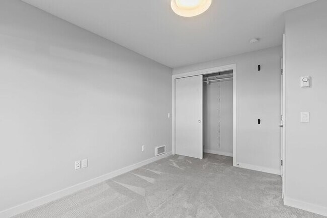 Building Photo - Stunning AIR CONDITIONED Alki Townhome w/ Rooftop Ocean View