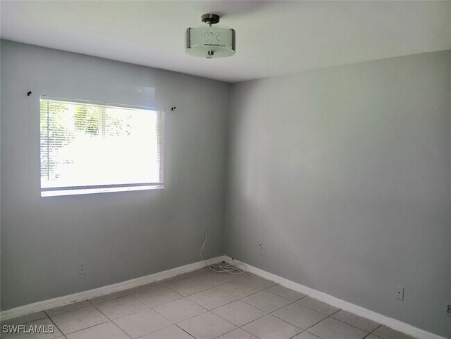 Building Photo - 9204 Pennsylvania Ave