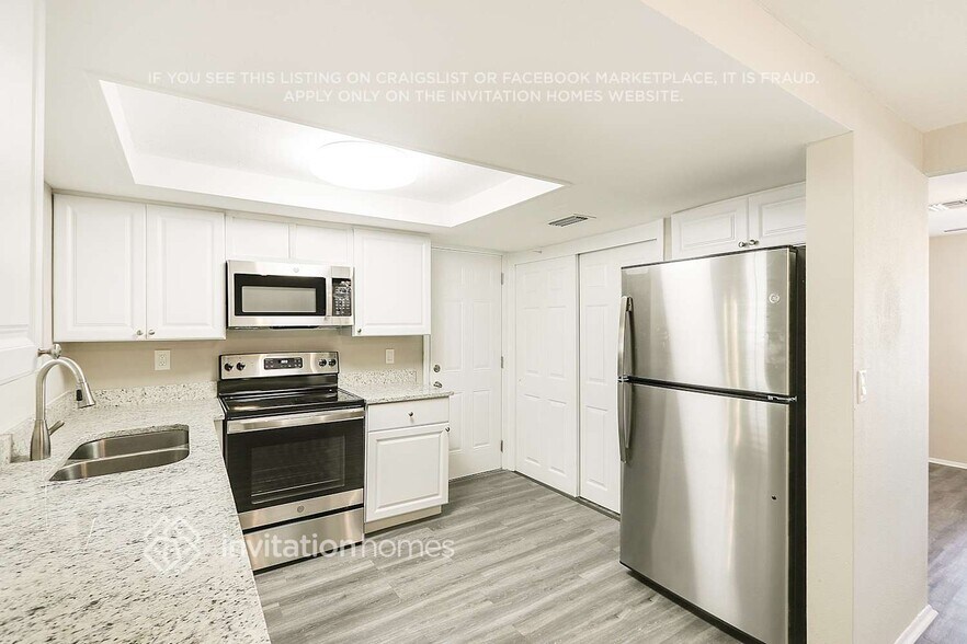 Building Photo - 3306 Brookfield Dr