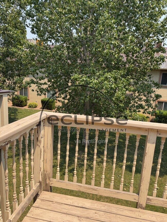 Building Photo - 494 Coronado Way
