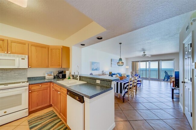 Building Photo - 16550 Gulf Blvd