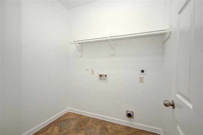 Building Photo - 26122 Salt Creek Ln