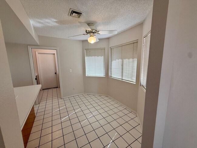 Building Photo - Townhouse on Mesa Del Sol Golf Course