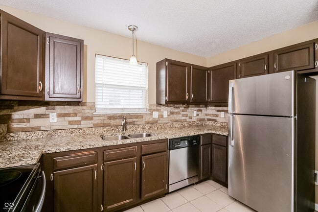 Building Photo - 1903 Windy Hl Ln