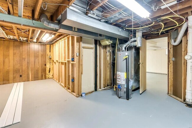 Building Photo - 10860 St Francis Ln