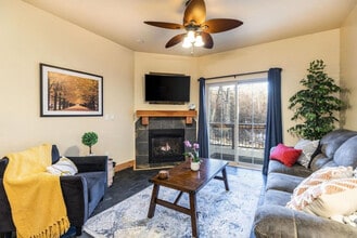 Building Photo - 5518 Lillehammer Ln