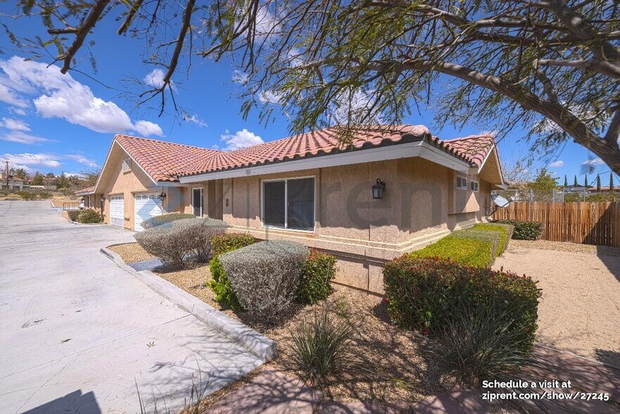 Building Photo - 16201 Viho Rd