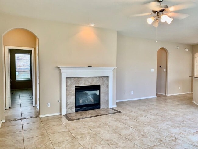 Building Photo - 2510 Windy Vale Trail