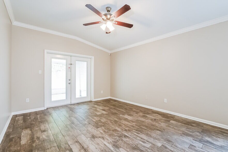 Building Photo - 2845 Falling Tree Cir