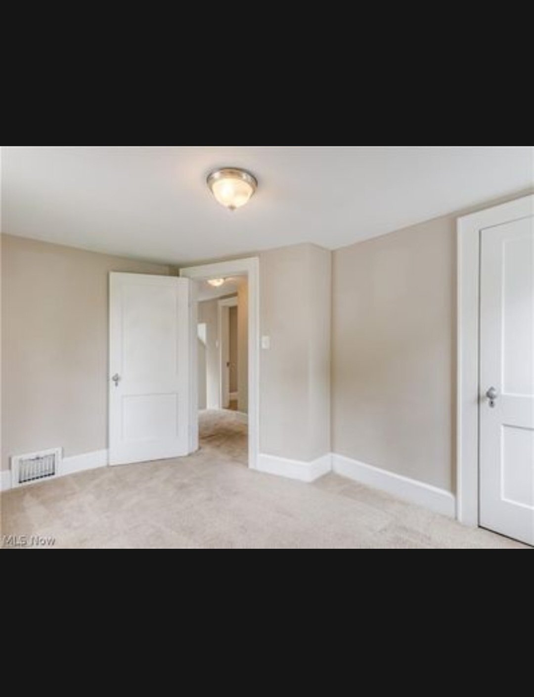 Building Photo - 1224 Carey Ave