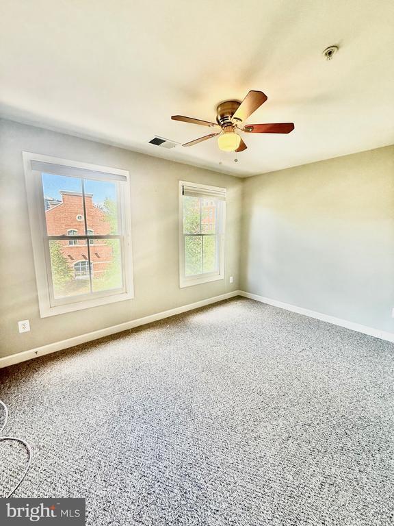 Building Photo - 456 Ferdinand Day Dr