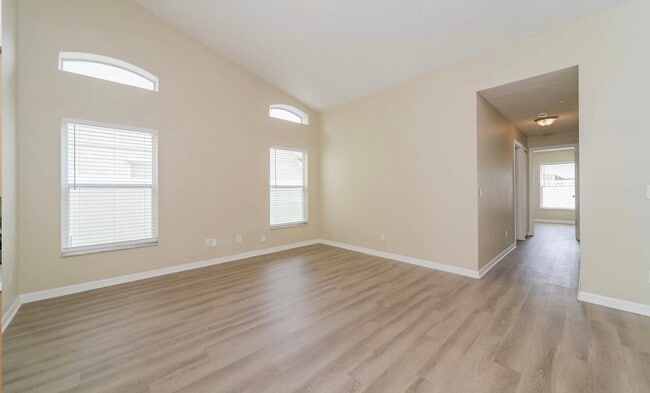 Building Photo - 1441 Bradwell Dr