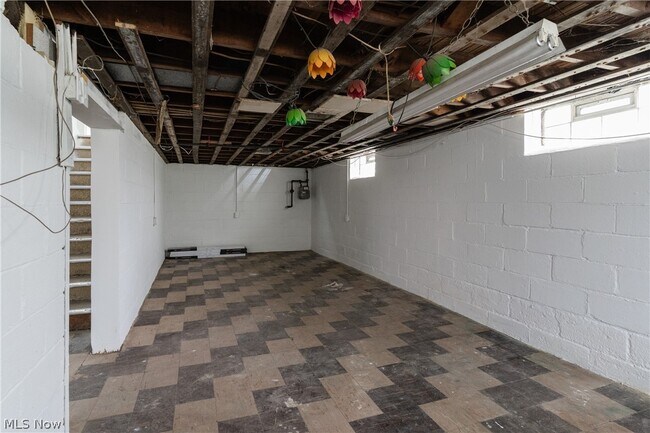 Building Photo - 10201 Grace Ave
