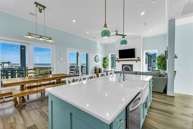 Building Photo - 312 Seagrass