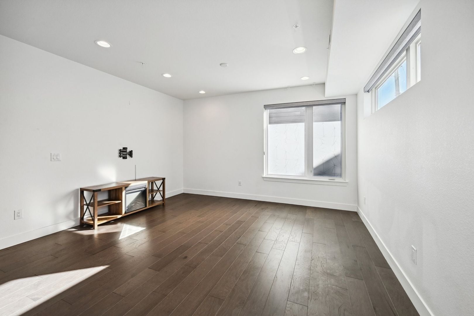 Building Photo - 2836 W 25th Ave