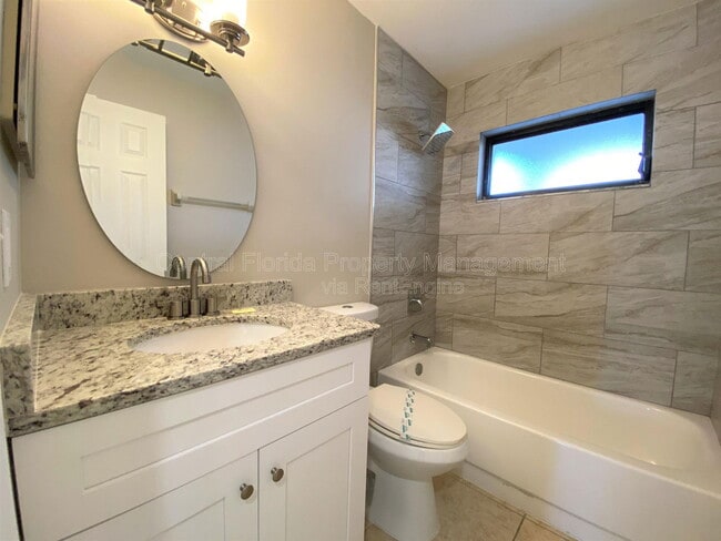 Building Photo - 281 Chicago Woods Cir