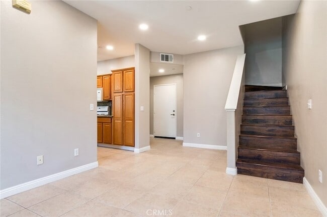 Building Photo - 1555 Orange Ave