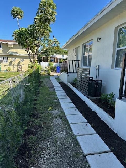 Building Photo - 1191 NW 40th St