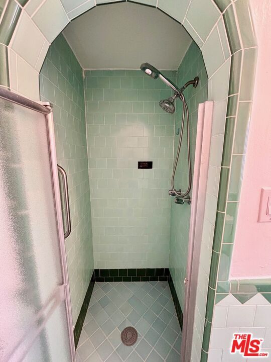 Building Photo - 1075 S Ogden Dr