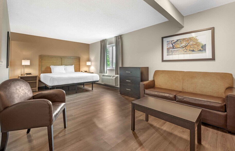 Building Photo - Furnished Studio-Dayton - Fairborn