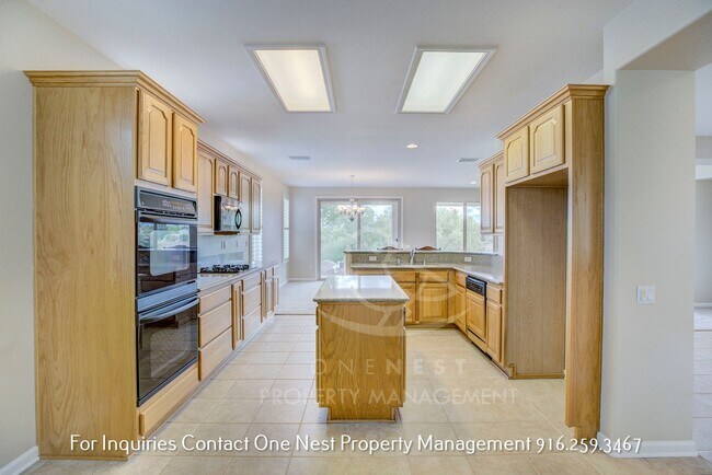 Building Photo - 2 bedroom, 2 bathroom + Casita in Sun City Lincoln Hills