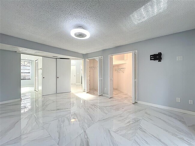 Building Photo - 622 Anhinga Rd